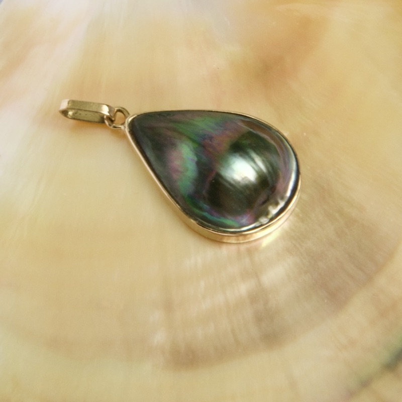 Pendentif perle noire Tahiti Mavi