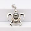 Pendentif Rahiti tortue polynésienne argent 925 rhodié avec perle de Tahiti ronde 11,4 mm gris vert de qualité A, création Tahiti Perles Création.