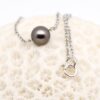 Collier Hina avec perle de Tahiti ronde GEM 9,3 mm montée sur chaîne jaseron en argent 925