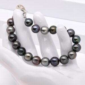 Bracelet Hura 19 perles de Tahiti rondes 9-10 mm multicolores avec fermoir argent 925 et câble acier Produit siur ma ferme de Manihi