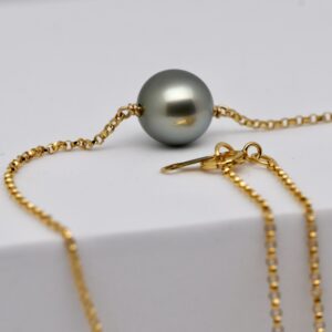Collier Kina perle de Tahiti ronde 9,4 mm qualité A vert tilleul sur chaîne fine gold filled 14k