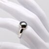 bague artisanale argent 925 demi perle de perle de tahiti vert sombre qualité A fabrication artisanale manihi