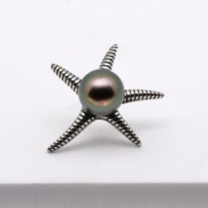 pendentif étoile de mer argent 925 perle de tahiti verte aux teintes peacock 8,4 mm produite à manihi atelier marseillais