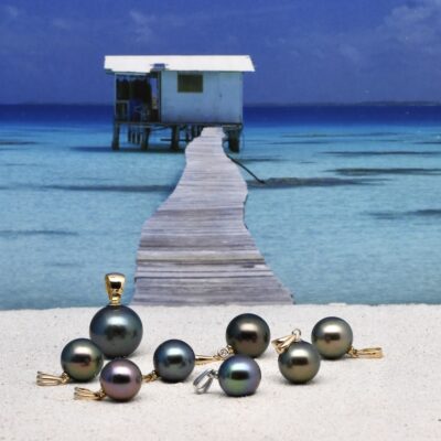 pendentifs en or Jaune et perles rondes de couleurs exceptionnellles