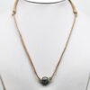 Collier tribal perle de Tahiti, perle de Tahiti gravée, perle de Tahiti sculptée à la main, collier cuir kangourou, collier perle de Tahiti homme, collier perle de Tahiti femme, collier réglable nœuds coulissants, collier bohème chic, bijou tribal polynésien, collier artisanal Manihi.